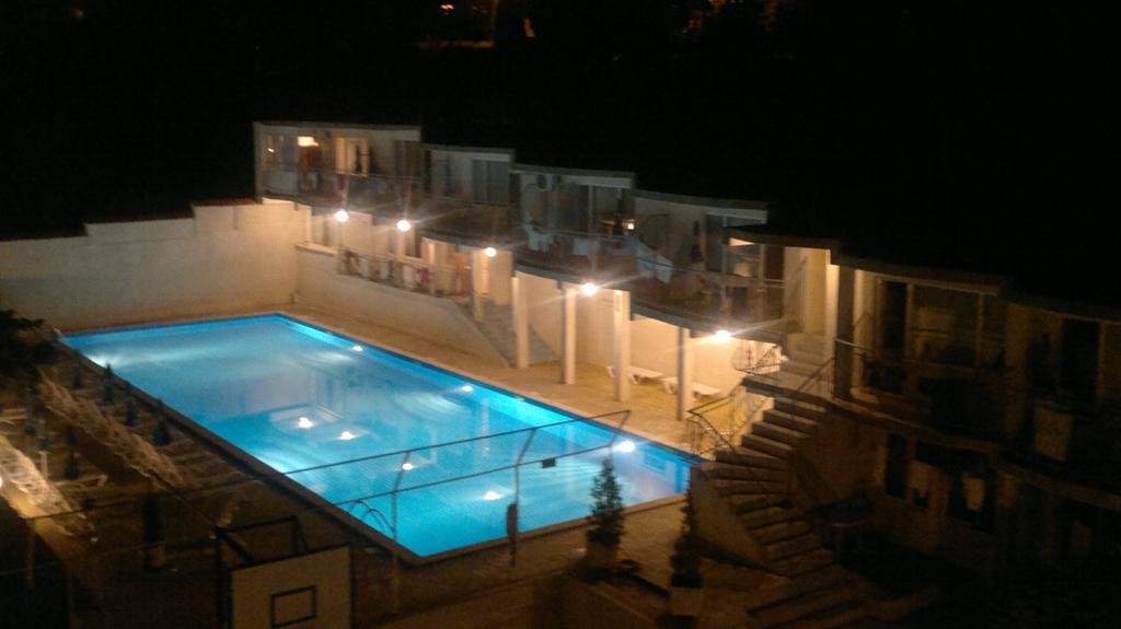 Hotel Moskoiani Bjala Exteriör bild